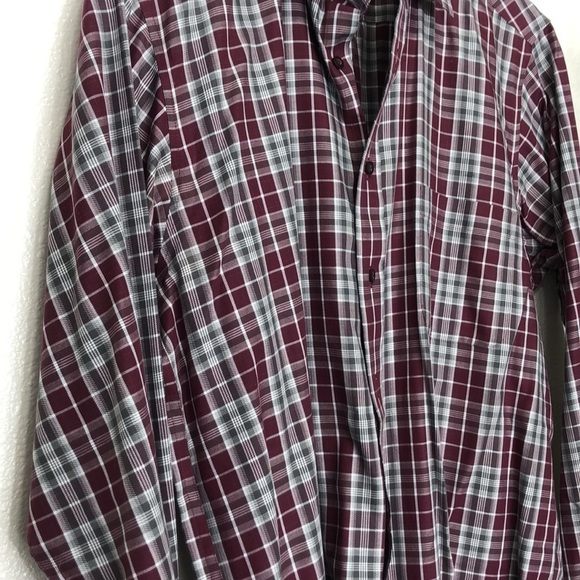Kirkland Plaid Button Down NWOT - Picture 4 of 6